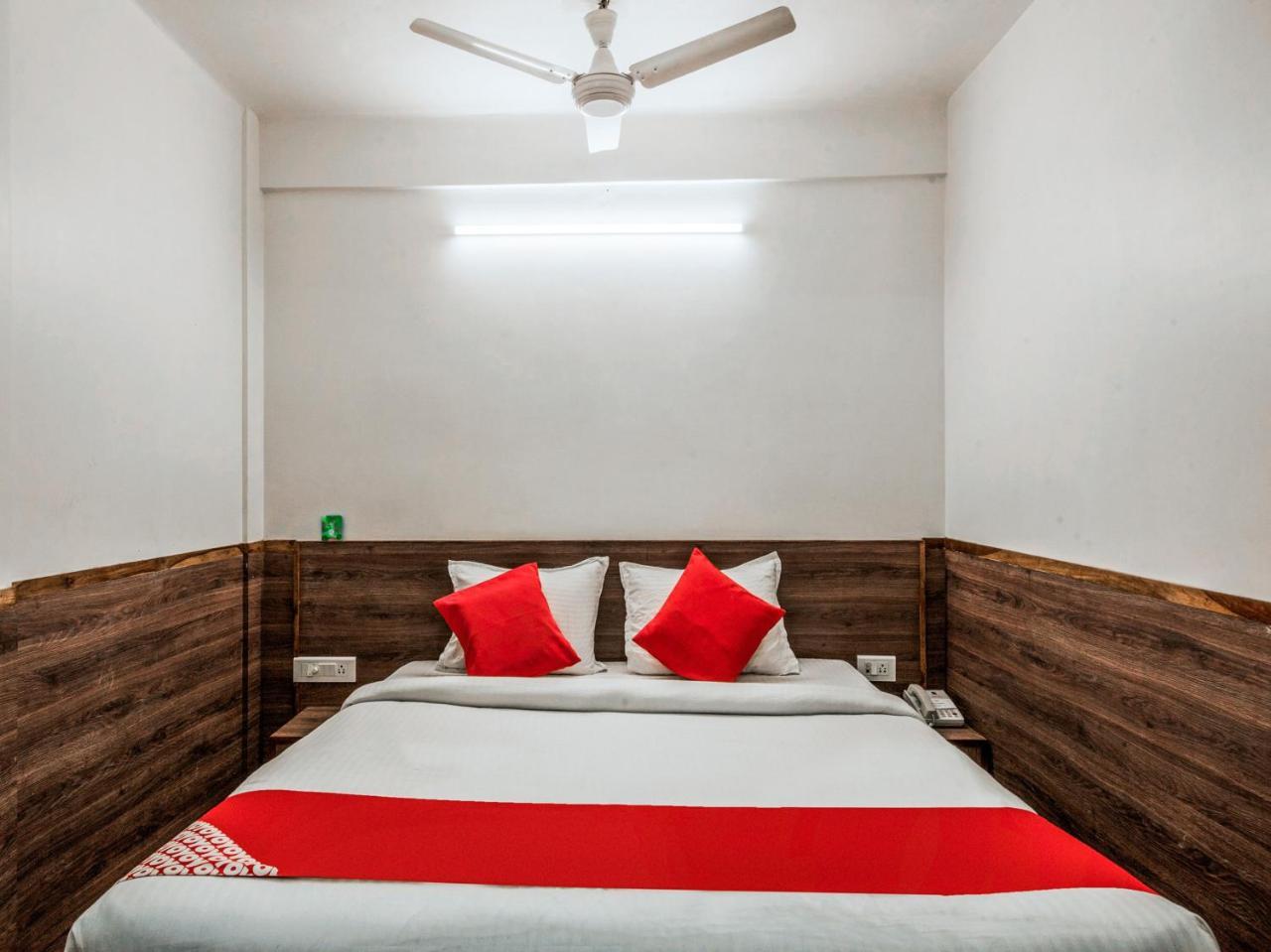Hotel Indiana Shillong Bagian luar foto